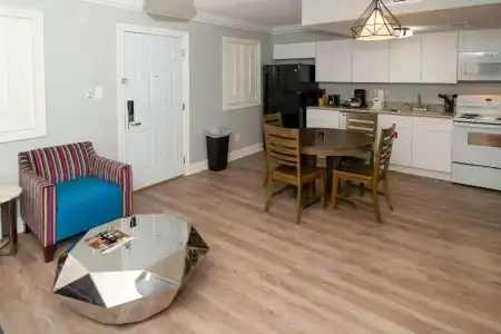 Frenchmen Orleans at 519, Ascend Collection - 23