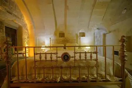Serenus Cave Suites - 108