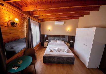 Royal Garden Suite - 6