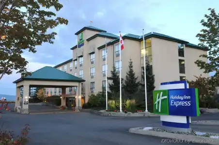 Holiday Inn Express Kamloops by IHG - 0