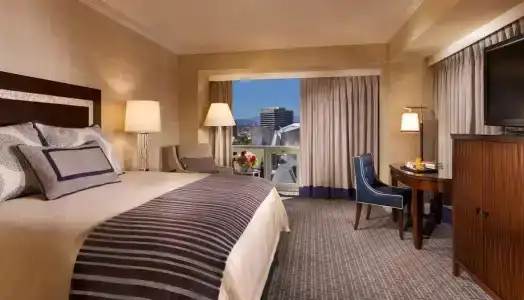 Omni Los Angeles at California Plaza - 6
