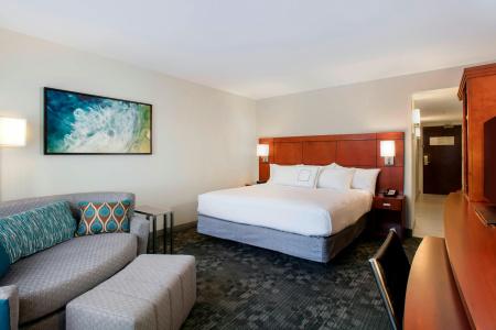 Courtyard by Marriott Myrtle Beach Barefoot Landing - 2