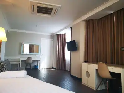 Regalodge & Spa - 2
