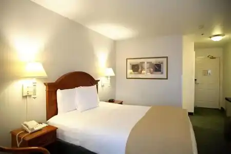 Baymont by Wyndham Bellingham - 49