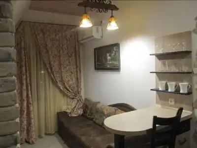 Mini-Glove House - 2