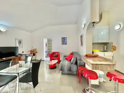 Sun Rose Apartments - 21