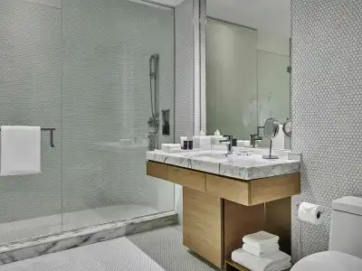 SLS LUX Brickell - 22