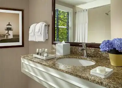 Inn on the Square - 13