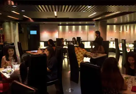Sukhumvit Suites - 8