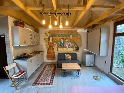 Batumi Wonderland Guest House - 29