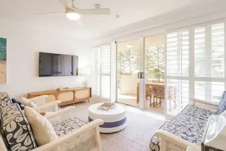 Cashelmara Beachfront Apartments - 34