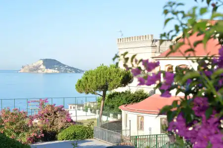 Miramare Residence Guest House - 17