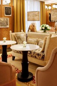 Le Belgrand Paris Champs Elysees, Tapestry by Hilton - 49