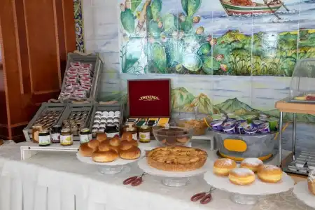Za' Maria - 11