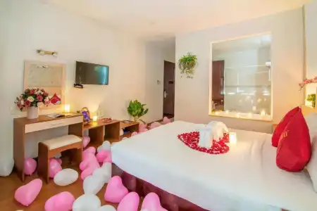 Happy Day Riverside & Spa Danang - 51