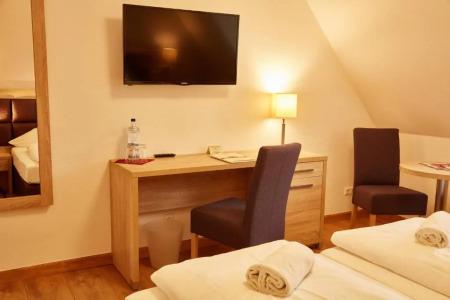 Bernstein Acamed Resort - 52