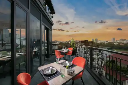 Aurora Premium - A Lifestyle - 7