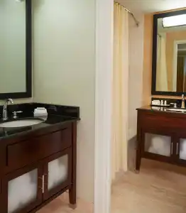 Renaissance Dallas - 9