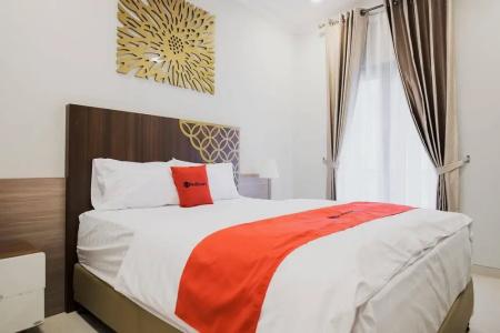 RedDoorz Premium near Ragunan Zoo 2 - 48
