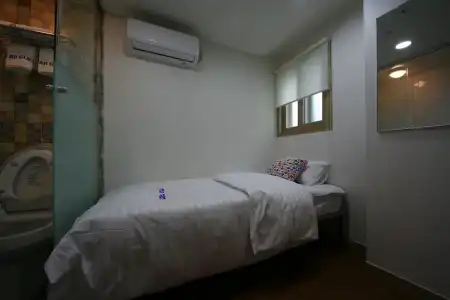 Star Guest House - 4