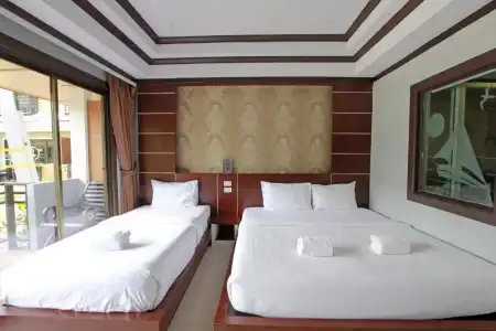 Phi Phi Andaman Beach Resort - 38