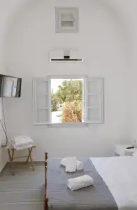 Phaos Santorini Suites - 37