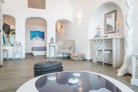 Angel Luxury Suites - 121
