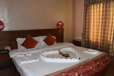 Bojinee Nagarkot Resort - 12