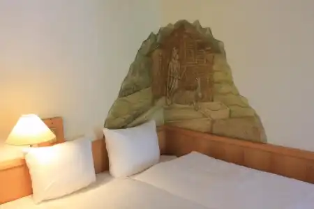 Grichting & Serviced Apartments - 98