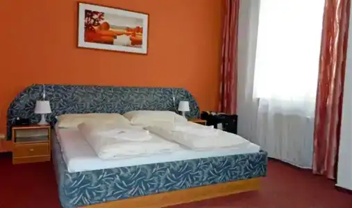 Maria - 20