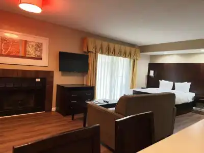Hawthorn Extended Stay by Wyndham Wichita - 77