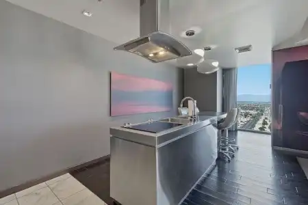 Beautiful Palms Place Suite - 248