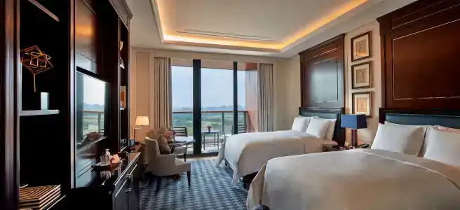 The Ritz-Carlton, - 6
