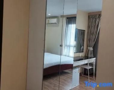 V Check Inn Sukhumvit 22 - 56