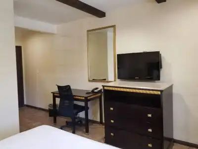 Tuscan Garden Inn - 15