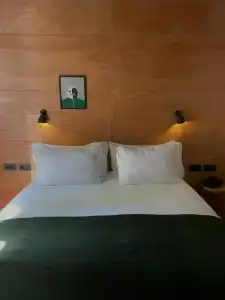 In Gallery Spa & - 100