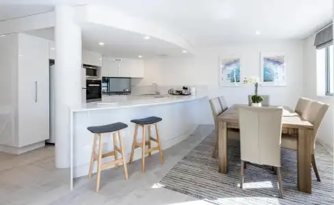 Bay Royal Apartments - 206