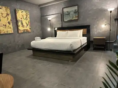 Premier Hostel - 80