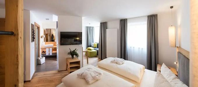 Waldrast - Forestside Living - 59