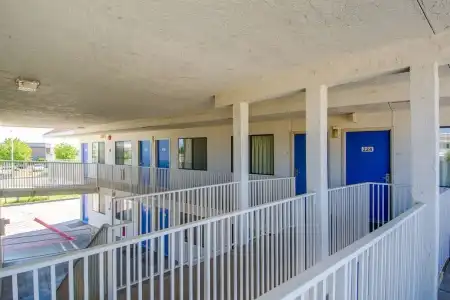 Motel 6 Redding, CA - North - 11