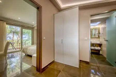 Koukounaria & Suites - 115