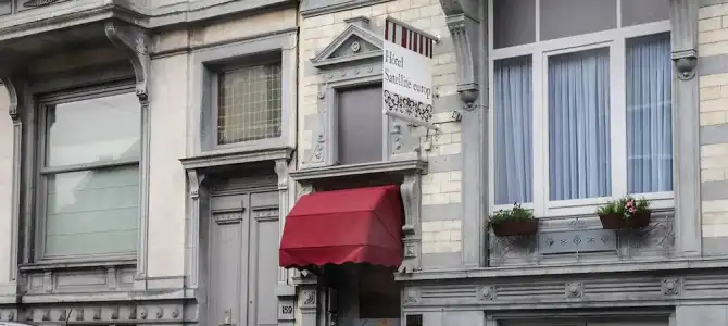 Hôtel Satellite - 0