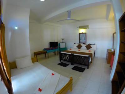 Royal Beach Hikkaduwa - 13