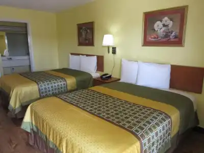 The Crossroads & Suites - 1