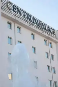 Centrum Palace - 0
