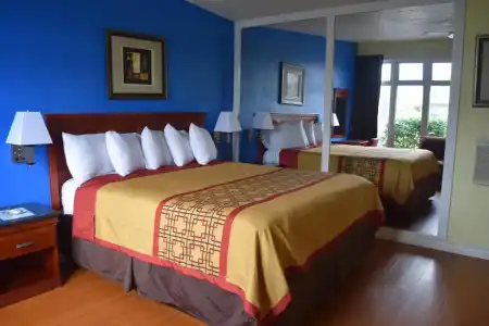 Encore Motel - 12