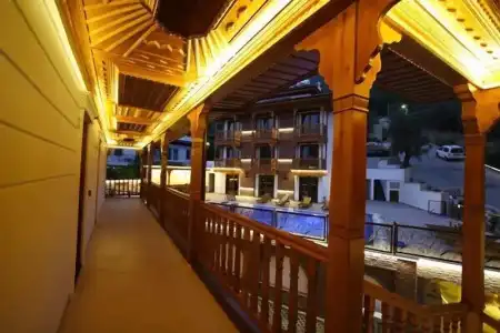 Otel Azmakhan - 19
