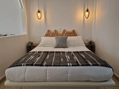 Amerisa Suites & Villa - 1