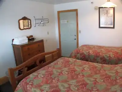 Qupqugiaq Inn - 26