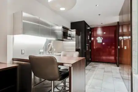 Beautiful Palms Place Suite - 295